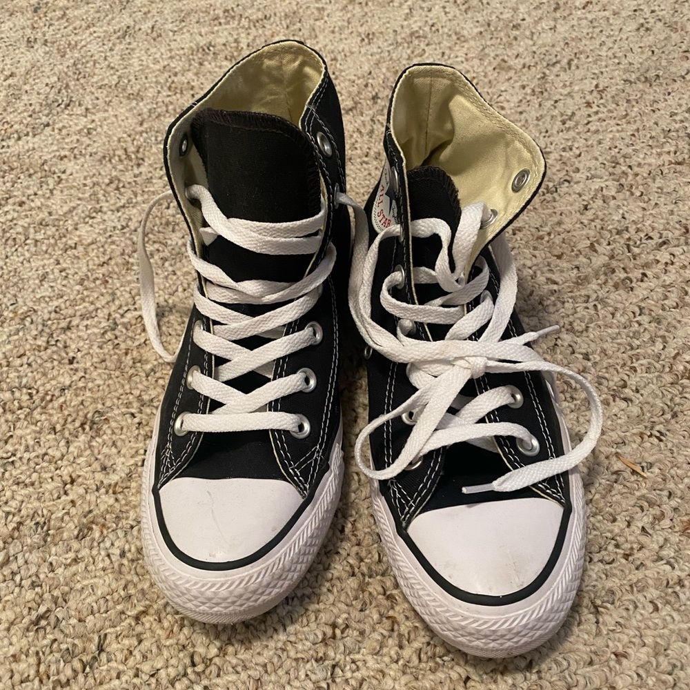 Black converse